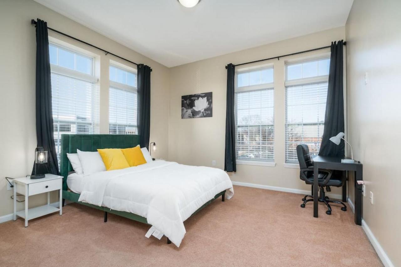 Downtown Indy Private Bedroom - Shared Indianápolis Exterior foto