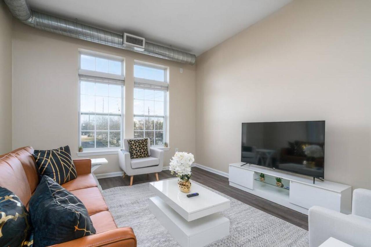 Downtown Indy Private Bedroom - Shared Indianápolis Exterior foto